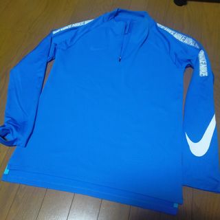 ナイキ(NIKE)のほぼ未使用 NIKE 極暖 ハイブリッド  シャツ 長袖 プラティクス(トレーニング用品)