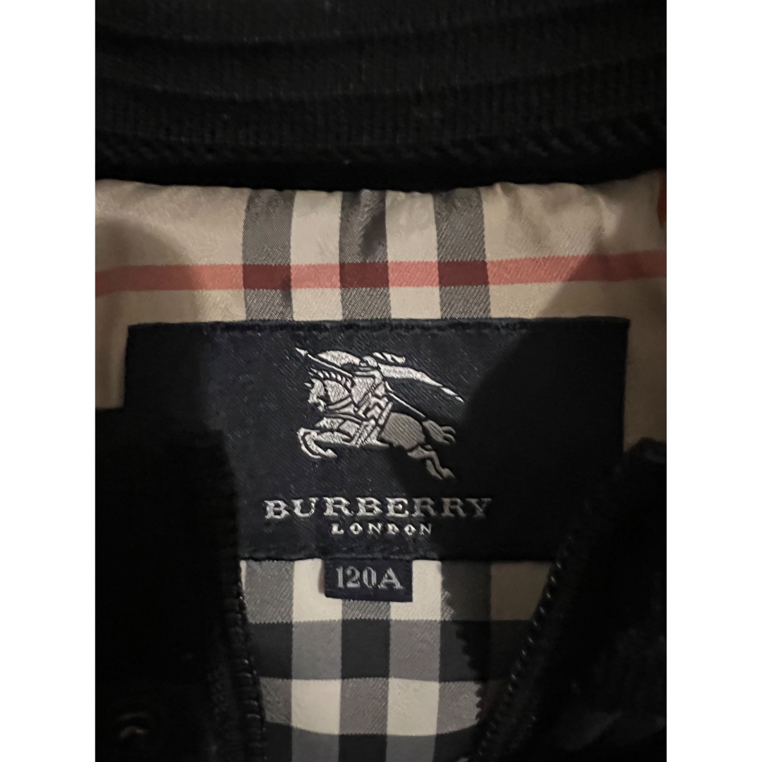 BURBERRY(バーバリー)のバーバリー  120  ダウンジャケット　 キッズ/ベビー/マタニティのキッズ服男の子用(90cm~)(ジャケット/上着)の商品写真