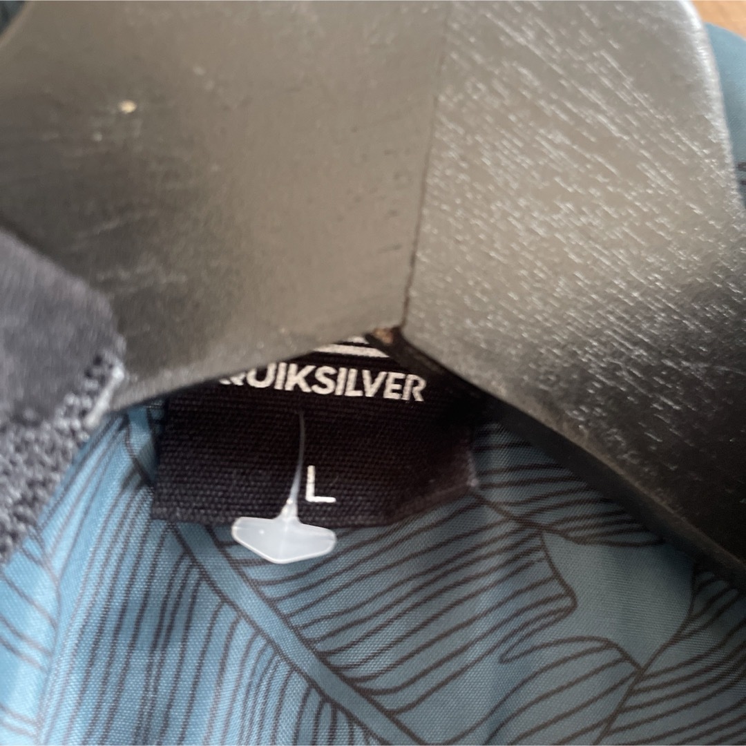 QUIKSILVER(クイックシルバー)の中綿ジャケット メンズのジャケット/アウター(ブルゾン)の商品写真