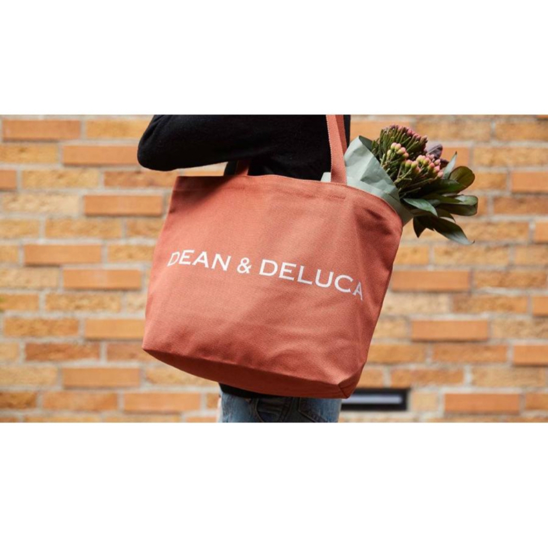 DEAN & DELUCA(ディーンアンドデルーカ)の新品未開封DEAN&DELUCAテラコッタオレンジチャリティートートバッグ L レディースのバッグ(トートバッグ)の商品写真