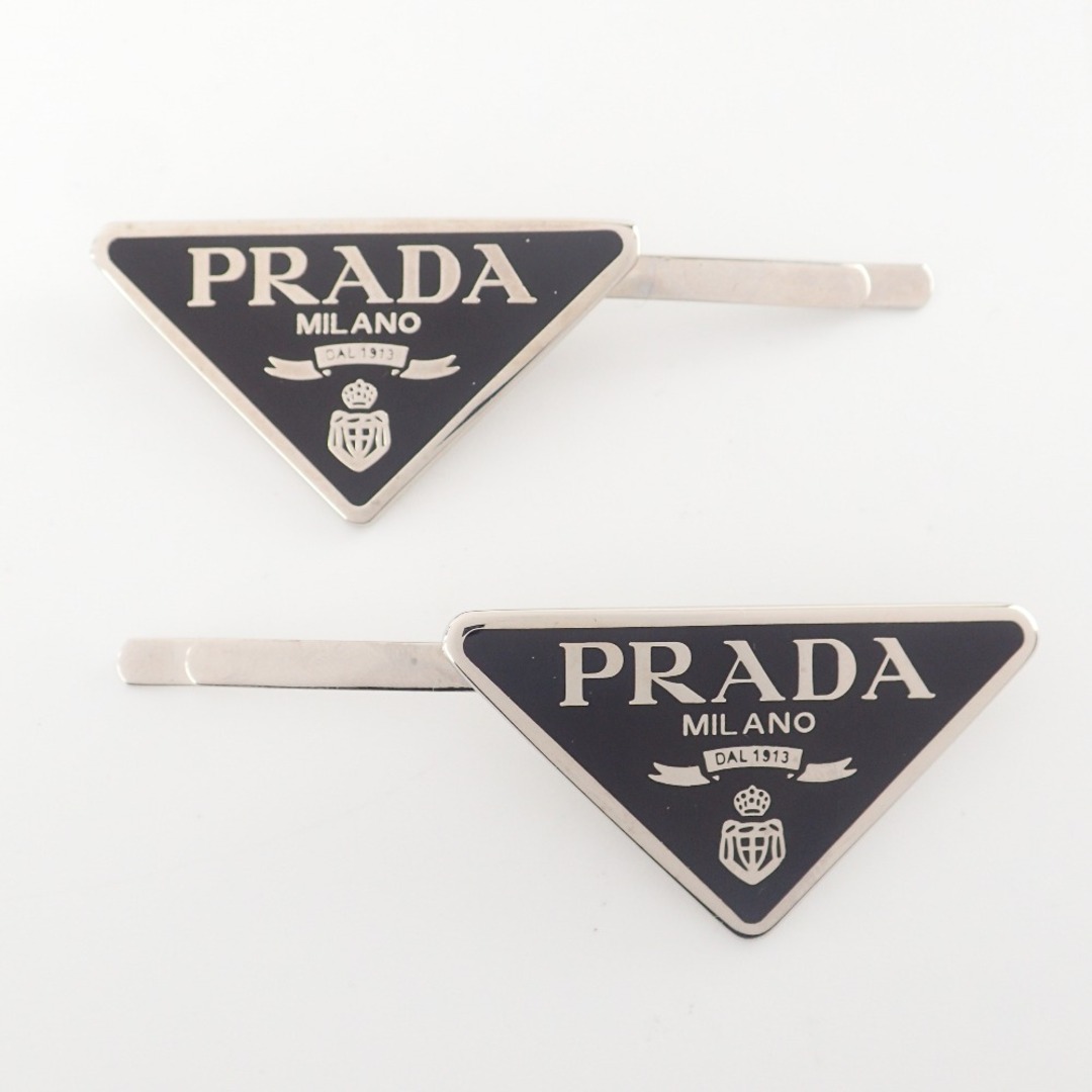 PRADA(プラダ)のプラダ 1IF051_2BA6_F0002 トライアングル ロゴ メタル ヘアクリップ レディースのヘアアクセサリー(ヘアピン)の商品写真