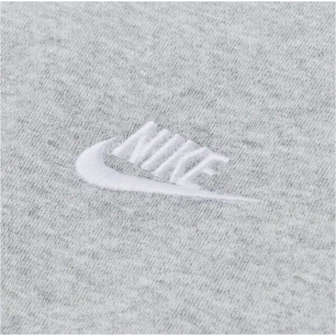 NIKE(ナイキ)の新品NIKEパーカー　BV2649　グレー　送料無料　ナイキ　フルジップ　Ｌ メンズのトップス(パーカー)の商品写真