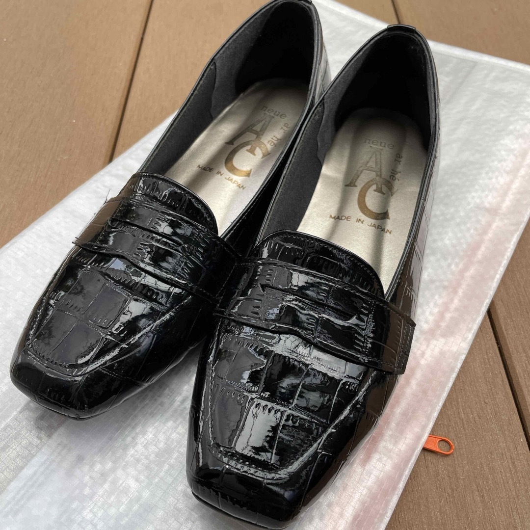 最終値下げ　黒エナメルパンプス　 レディースの靴/シューズ(ハイヒール/パンプス)の商品写真