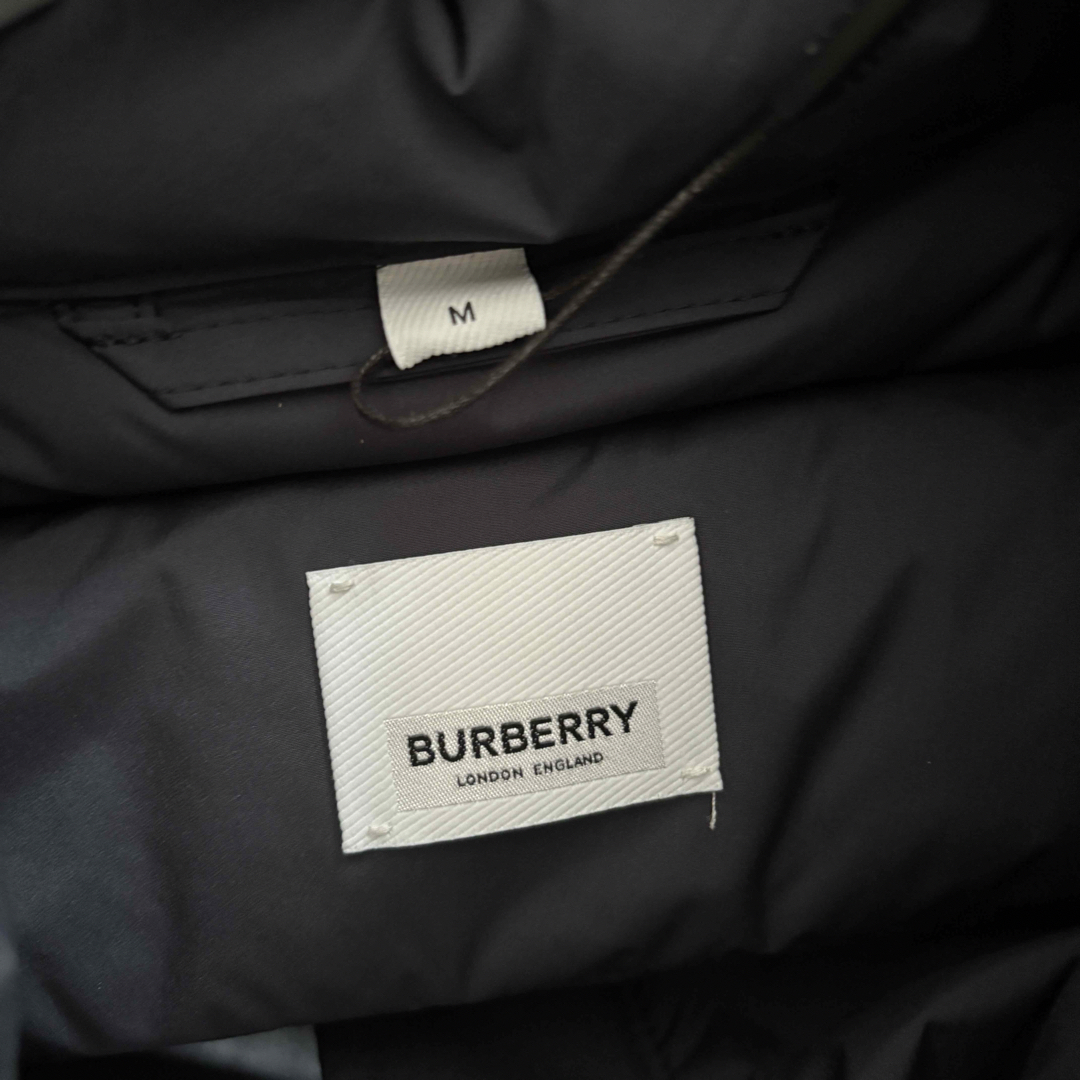 BURBERRY(バーバリー)のBurberry バーバリー　ダウン　コート レディースのジャケット/アウター(ダウンコート)の商品写真