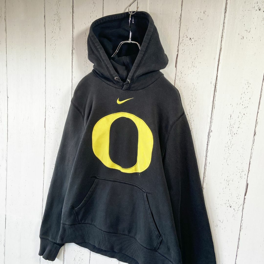 NIKE(ナイキ)のNIKE ナイキ OREGON DUCKS 刺繡 パーカー 90s 古着 L相当 メンズのトップス(パーカー)の商品写真