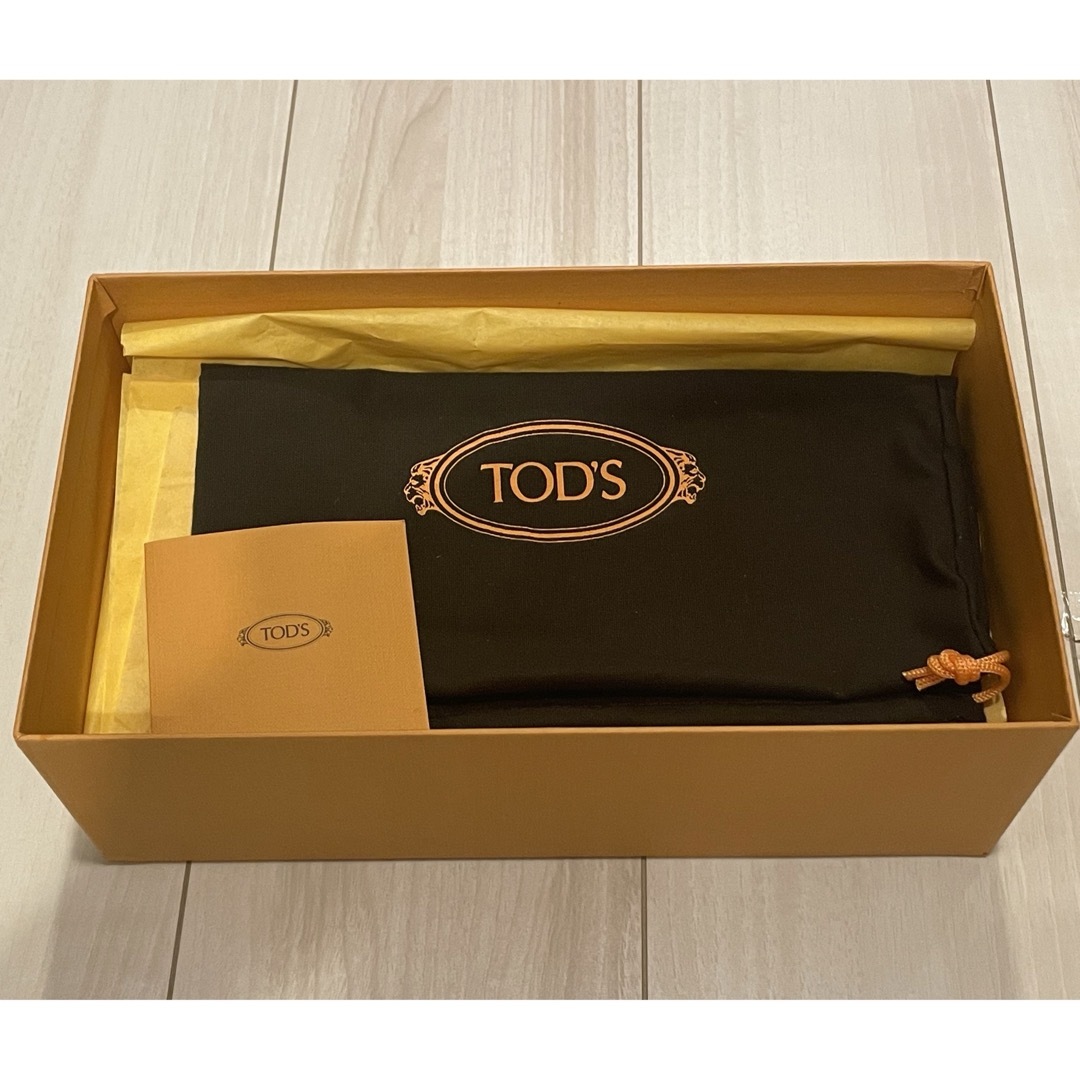 TOD'S(トッズ)の【TOD'S】 ローファー（スエード）ベージュ レディースの靴/シューズ(ローファー/革靴)の商品写真