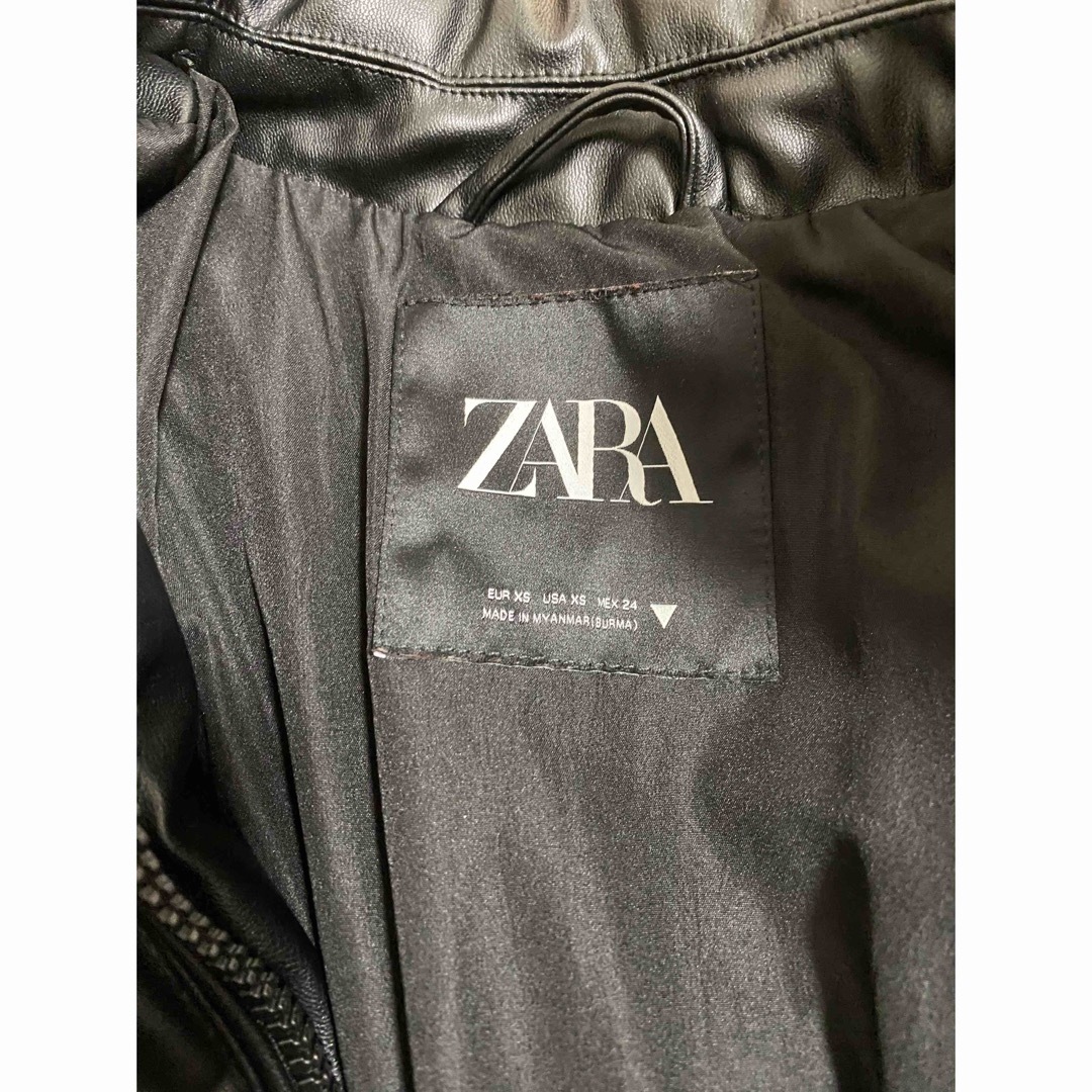 ZARA(ザラ)のZARA レザー　ダウン レディースのジャケット/アウター(ダウンジャケット)の商品写真