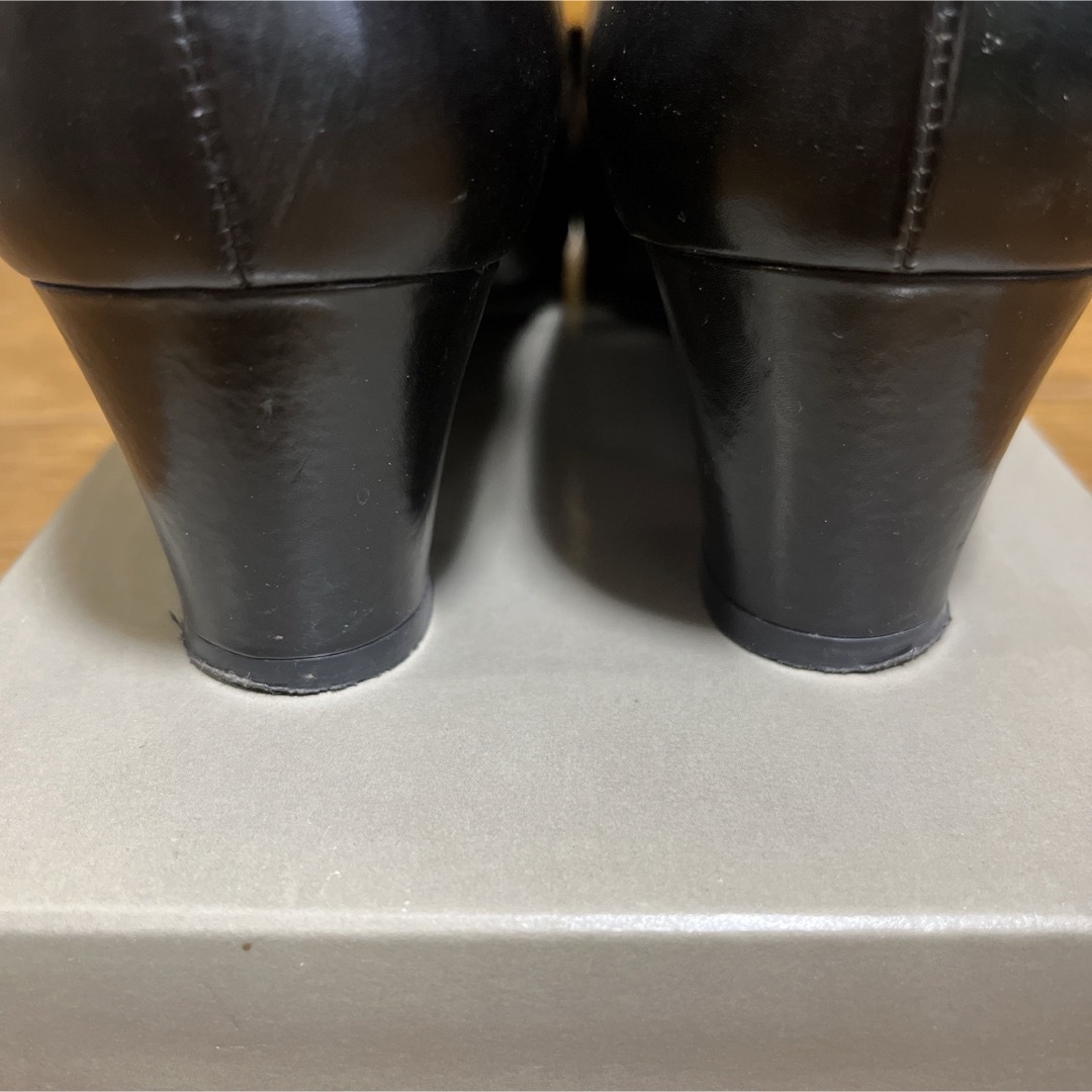 レディース　靴　黒　パンプス レディースの靴/シューズ(ハイヒール/パンプス)の商品写真