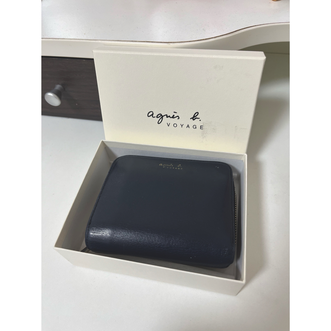 agnes b.(アニエスベー)のagnès b. VOYAGE 二つ折り財布 ネビー メンズのファッション小物(折り財布)の商品写真