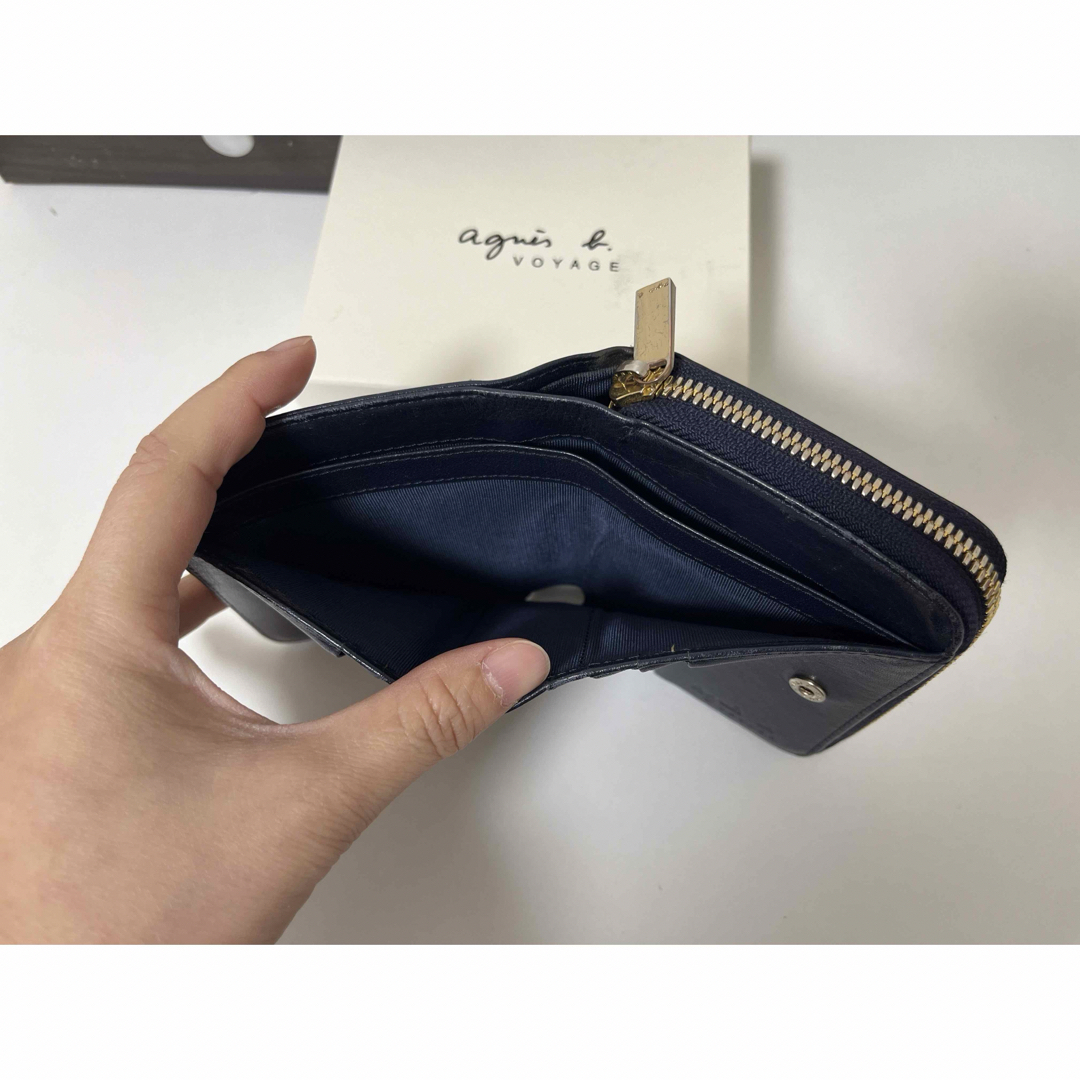 agnes b.(アニエスベー)のagnès b. VOYAGE 二つ折り財布 ネビー メンズのファッション小物(折り財布)の商品写真