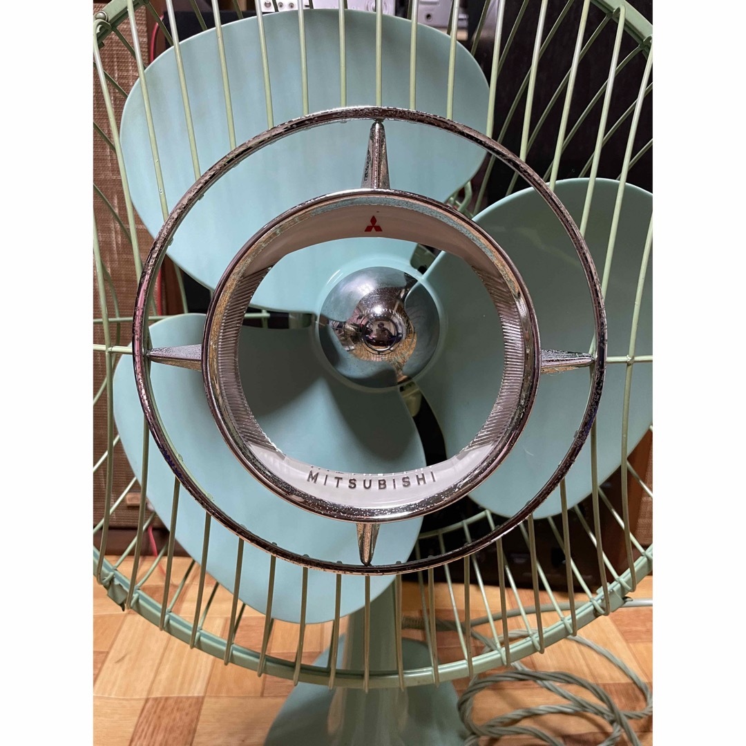 三菱 昭和レトロ扇風機 細目扇NC形 D-30NC スマホ/家電/カメラの冷暖房/空調(扇風機)の商品写真