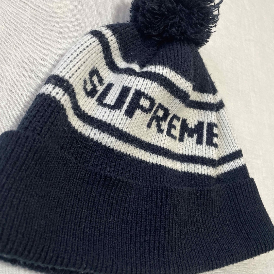 Supreme(シュプリーム)のSUPREME ボンボンニットキャップ ビーニー シュプリーム ニット帽 メンズの帽子(ニット帽/ビーニー)の商品写真