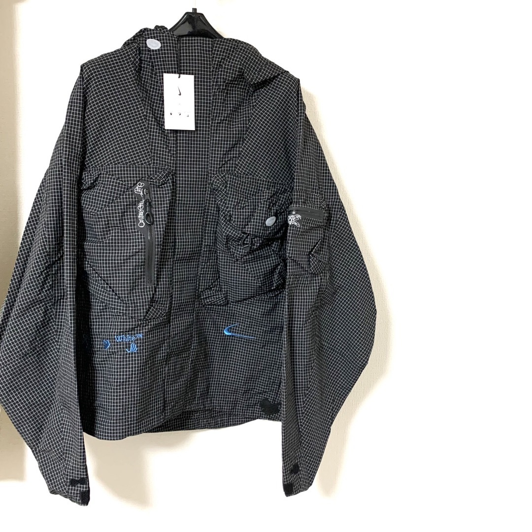 OFF-WHITE(オフホワイト)のNIKE OFF-WHITE パッカブル フーディ ジャケット ブラック 2XL メンズのジャケット/アウター(マウンテンパーカー)の商品写真