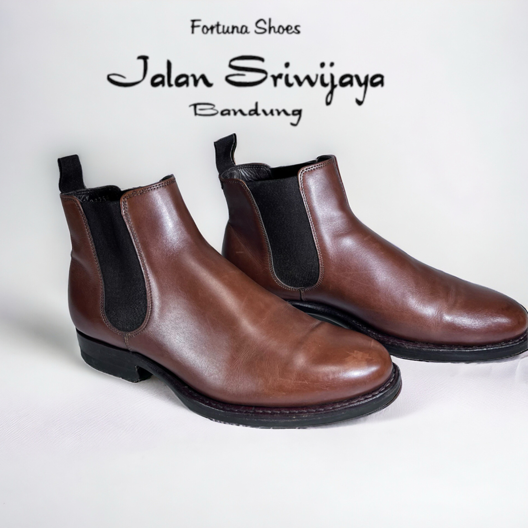 Jalan Sriwijaya(ジャランスリウァヤ)のジャランスリワヤ　サイドゴアブーツ　チェルシーブーツ26cm  ブラウン メンズの靴/シューズ(ブーツ)の商品写真
