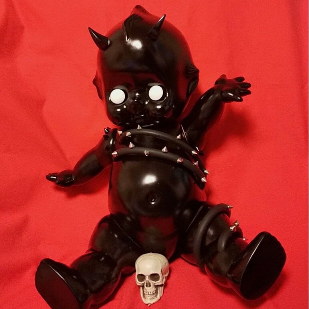 黒薔薇キューピー人形 45cm大きいフィギュア ホラー 鬼 フェチ エンタメ/ホビーのフィギュア(SF/ファンタジー/ホラー)の商品写真