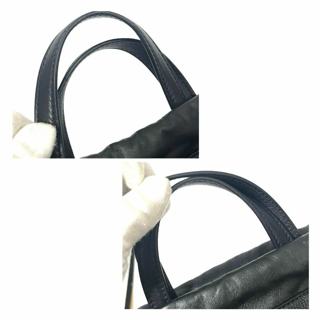 Gucci(グッチ)の✨使用わずか✨　グッチ　バックパック　ハンドバッグ　2way ロゴ　s6 レディースのバッグ(リュック/バックパック)の商品写真