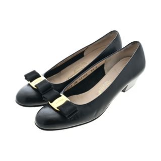 サルヴァトーレフェラガモ(Salvatore Ferragamo)のSalvatore Ferragamo パンプス 5 1/2(24cm位) 黒 【古着】【中古】(ハイヒール/パンプス)