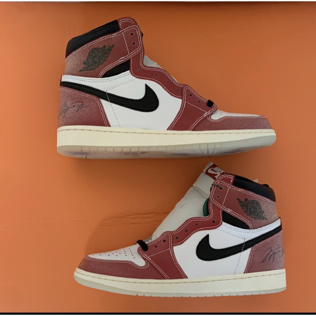 NIKE(ナイキ)のAIR JORDAN1 TROPHY ROOM CHICAGO US10 メンズの靴/シューズ(スニーカー)の商品写真