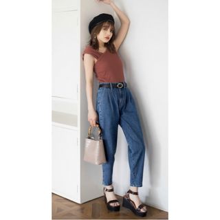 グレイル(GRL)の【極美品】GRL ハイウエストマムデニムパンツ(デニム/ジーンズ)