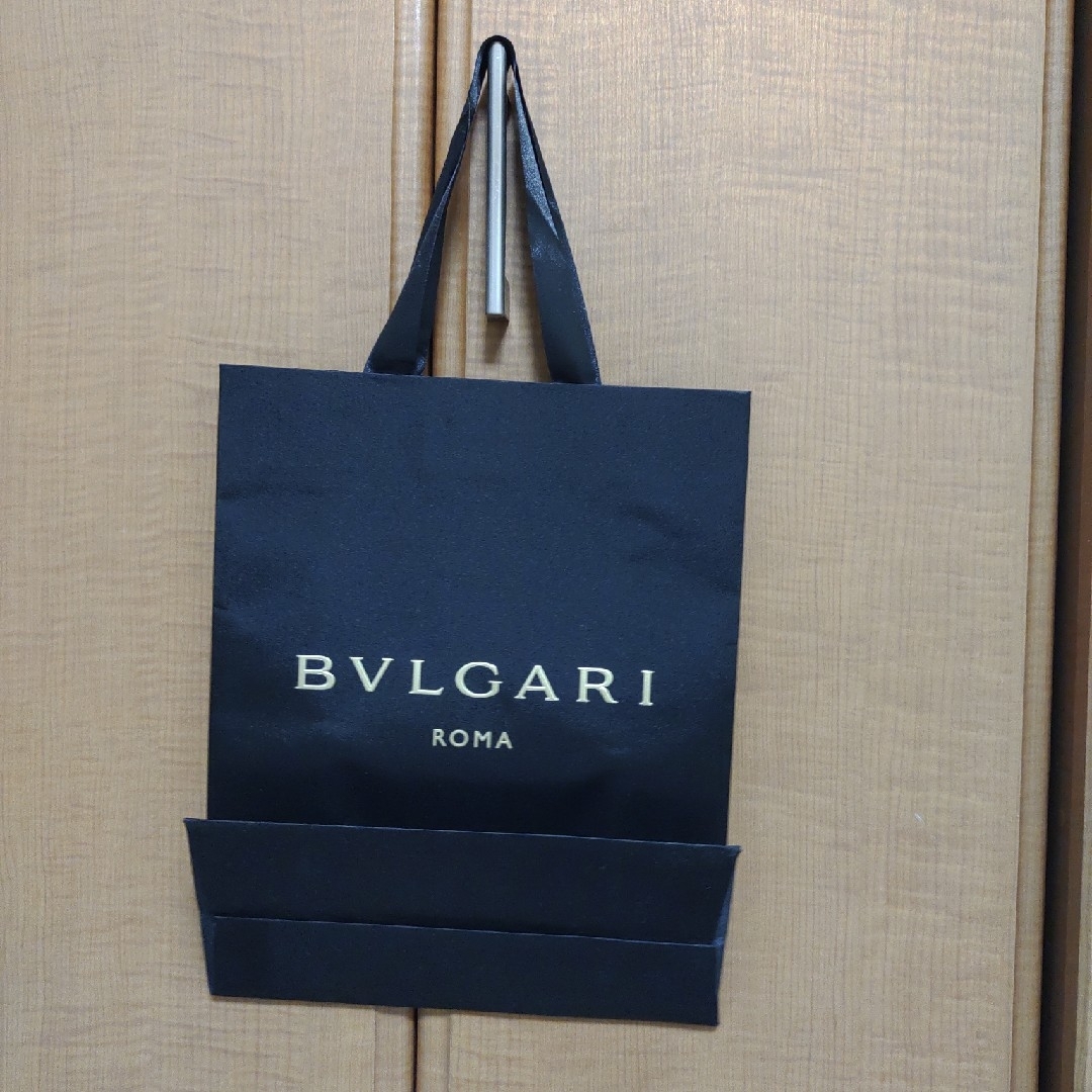 BVLGARI(ブルガリ)のブルガリ　　紙袋2枚 レディースのバッグ(ショップ袋)の商品写真