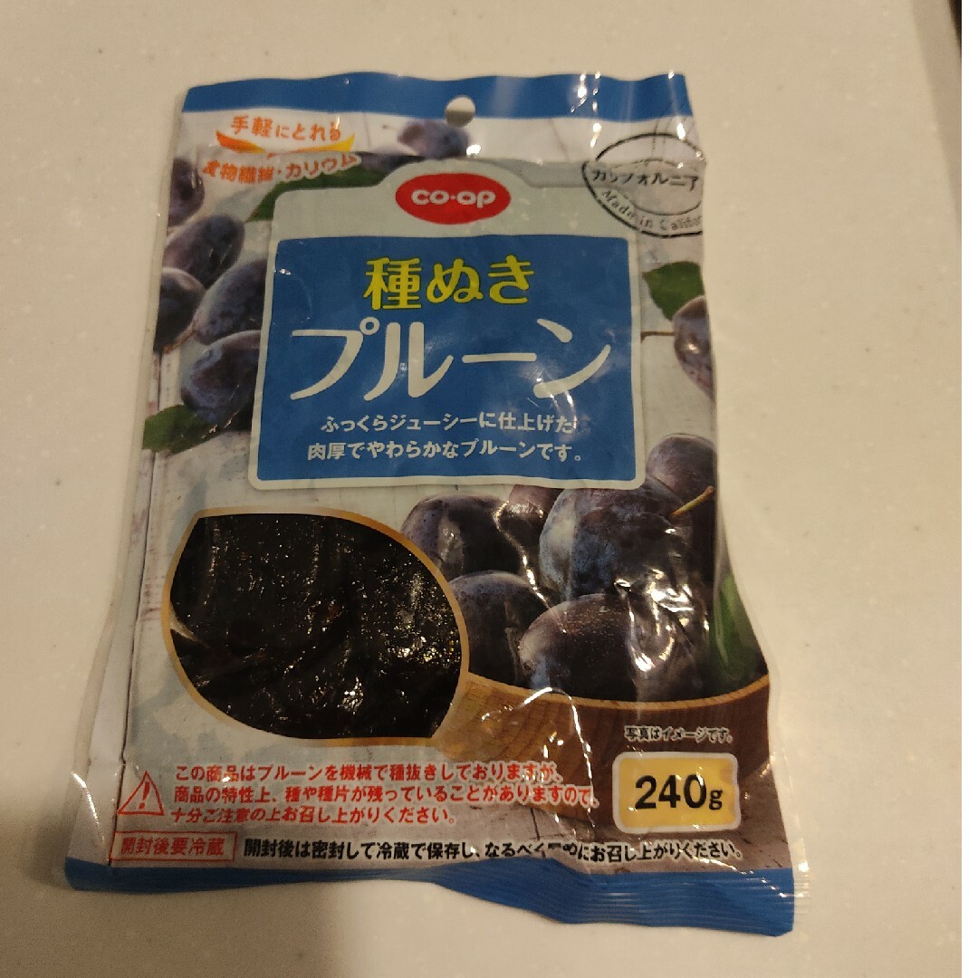 種抜き　プルーン 食品/飲料/酒の食品(フルーツ)の商品写真