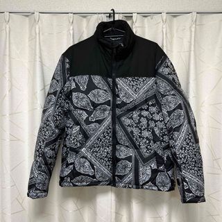 ザラ(ZARA)のzara (ザラ)ペイズリー柄ダウンジャケット　パフジャケット(ダウンジャケット)