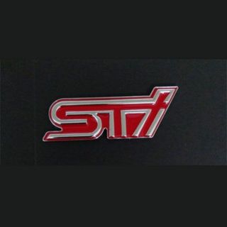 スバル(スバル)のSTI 3D エンブレム　シルバー　1枚(車外アクセサリ)