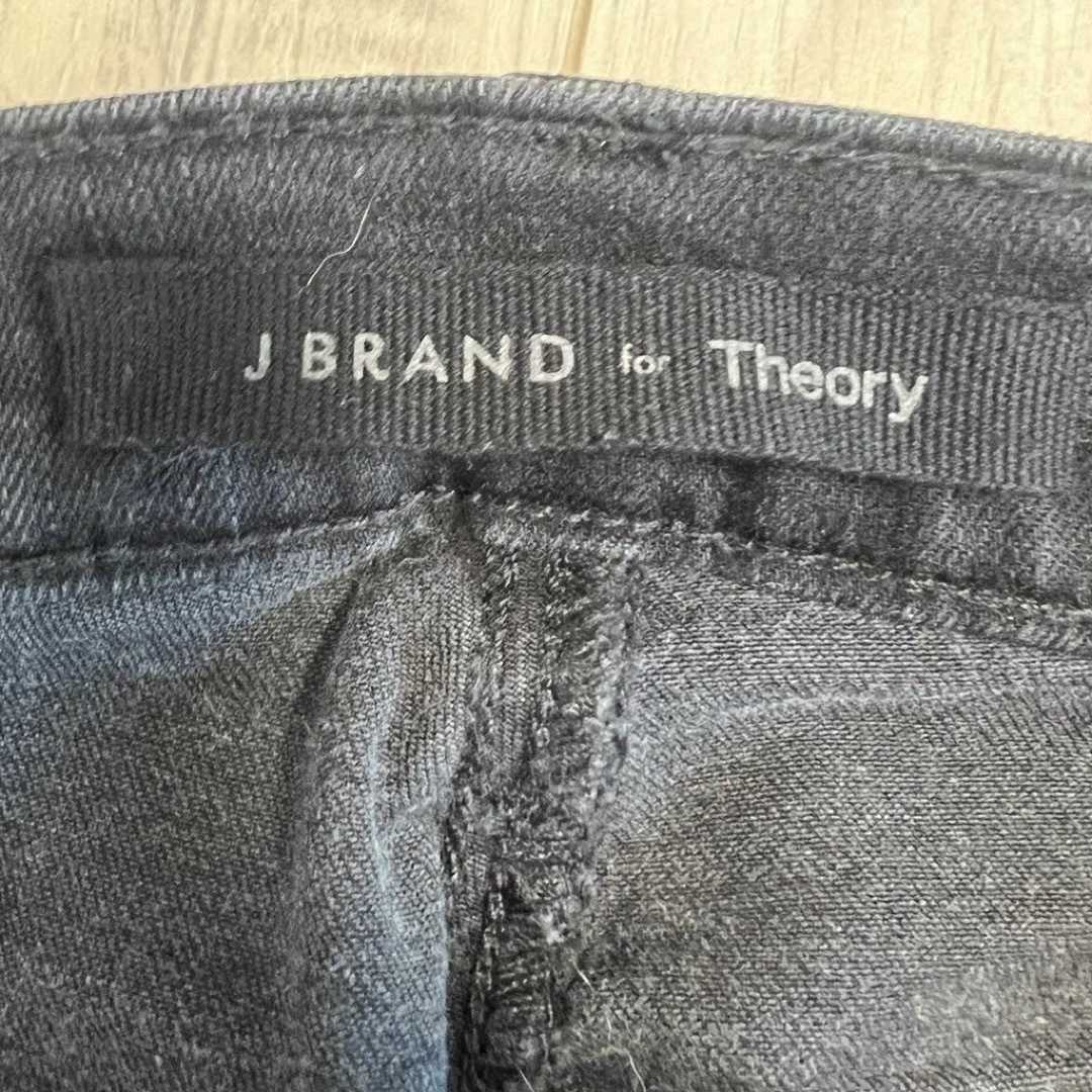 J BRAND(ジェイブランド)の美品 J BRAND for Theory 黒デニム 25 約3万円 送料込み レディースのパンツ(デニム/ジーンズ)の商品写真