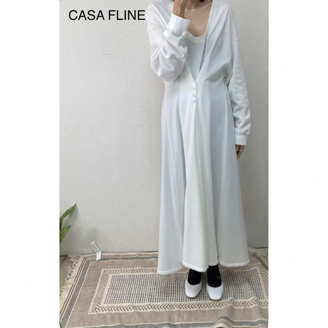 CASA FLINE(カーサフライン)のカーサフライン スウェット地スナップ釦付ロングワンピース／ホワイト free レディースのワンピース(ロングワンピース/マキシワンピース)の商品写真