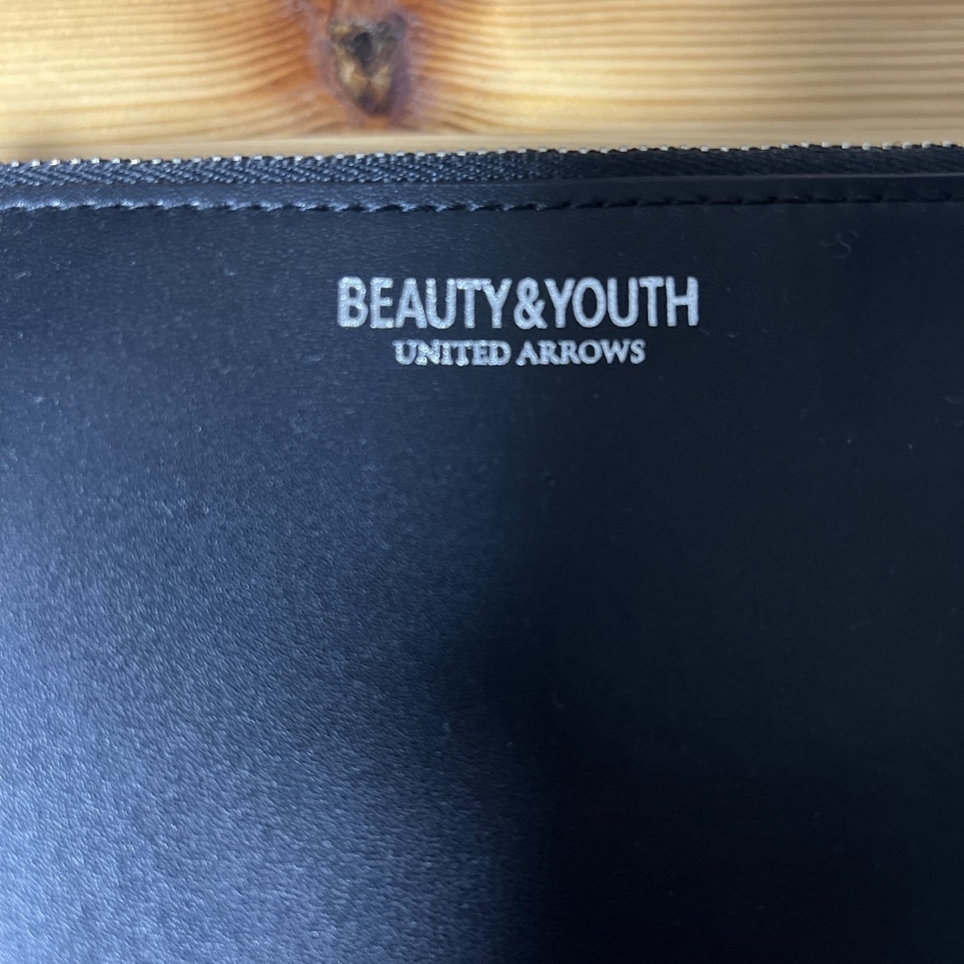 BEAUTY&YOUTH UNITED ARROWS(ビューティアンドユースユナイテッドアローズ)のレザーポーチ レディースのファッション小物(ポーチ)の商品写真