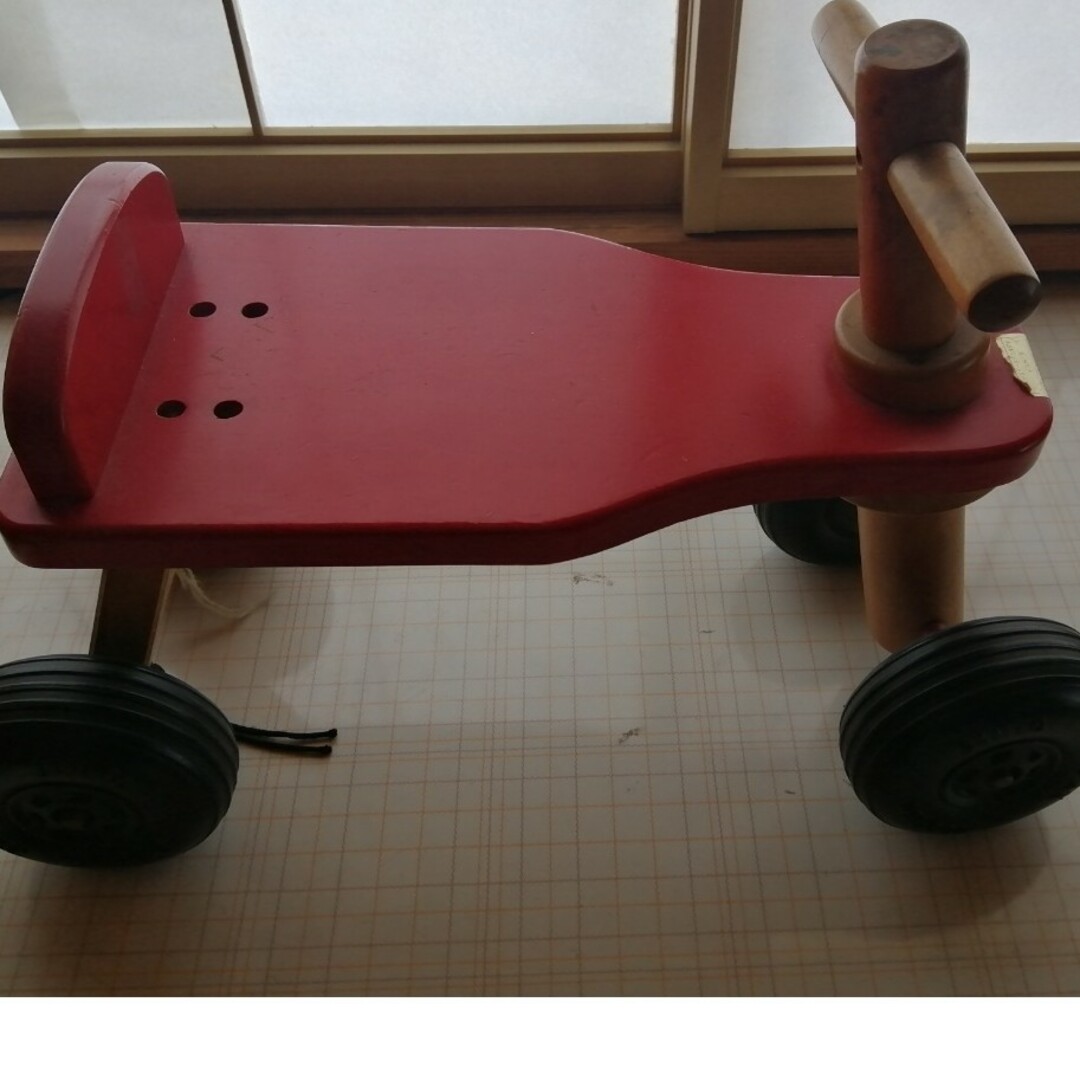 乗れる4輪のおもちゃa エンタメ/ホビーのおもちゃ/ぬいぐるみ(その他)の商品写真