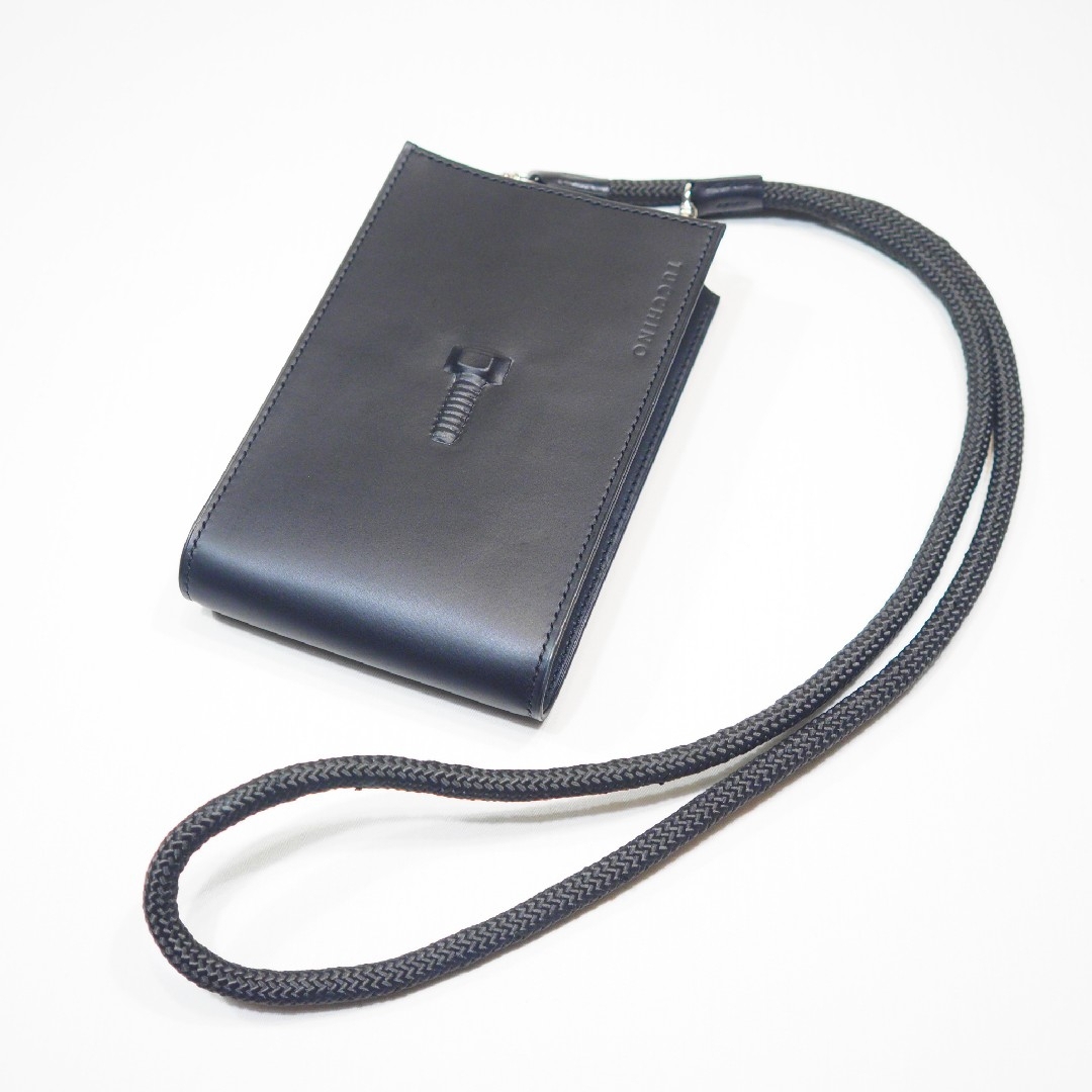 サコッシュ　スマホポシェット　ブラック　本革レザー　TUCCHINO ハンドメイドのファッション小物(ポーチ)の商品写真