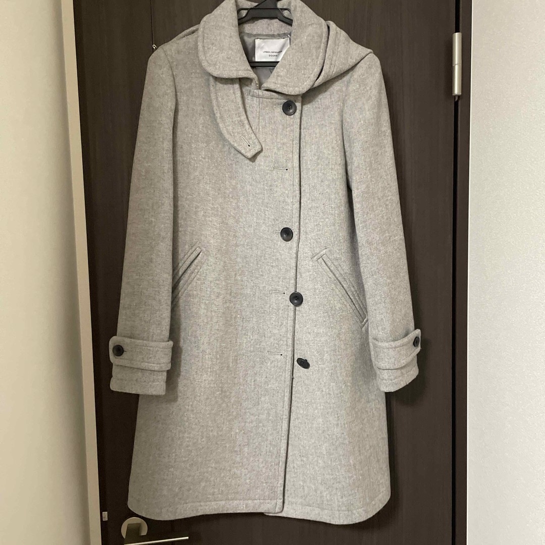 URBAN RESEARCH DOORS(アーバンリサーチドアーズ)の送料込み‼️アーバンリサーチ　DOORSコート レディースのジャケット/アウター(ロングコート)の商品写真