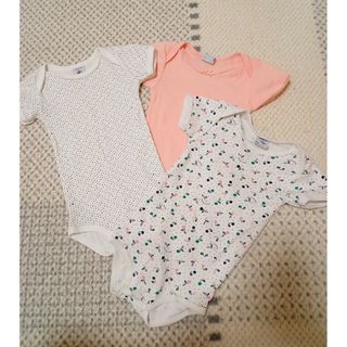 プチバトー(PETIT BATEAU)のプチバトー　ボディスーツ　ロンパース　肌着　半袖　夏　女の子(肌着/下着)