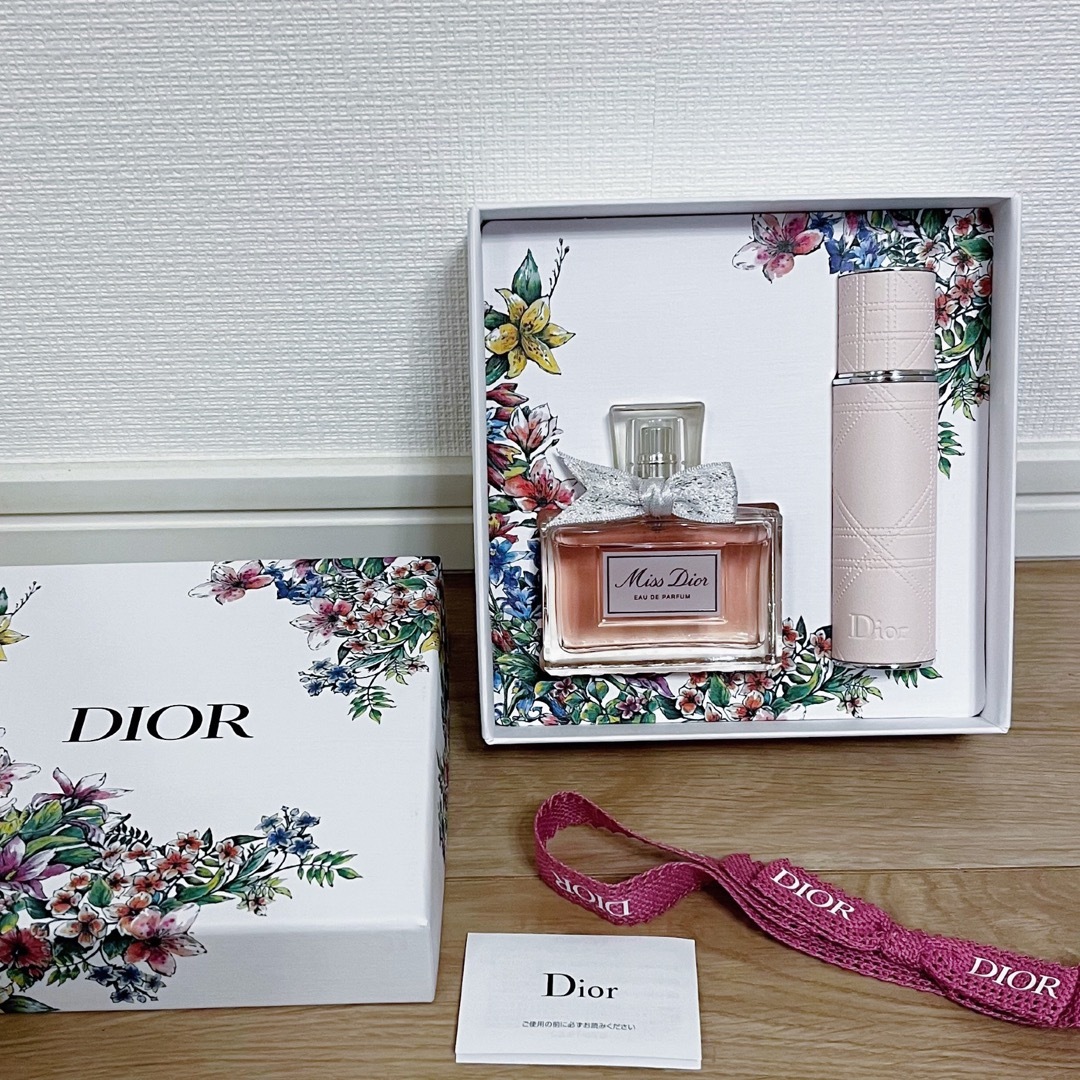 Christian Dior(クリスチャンディオール)のミスディオール　オードゥパルファントラベルスプレー　コフレ コスメ/美容のキット/セット(コフレ/メイクアップセット)の商品写真