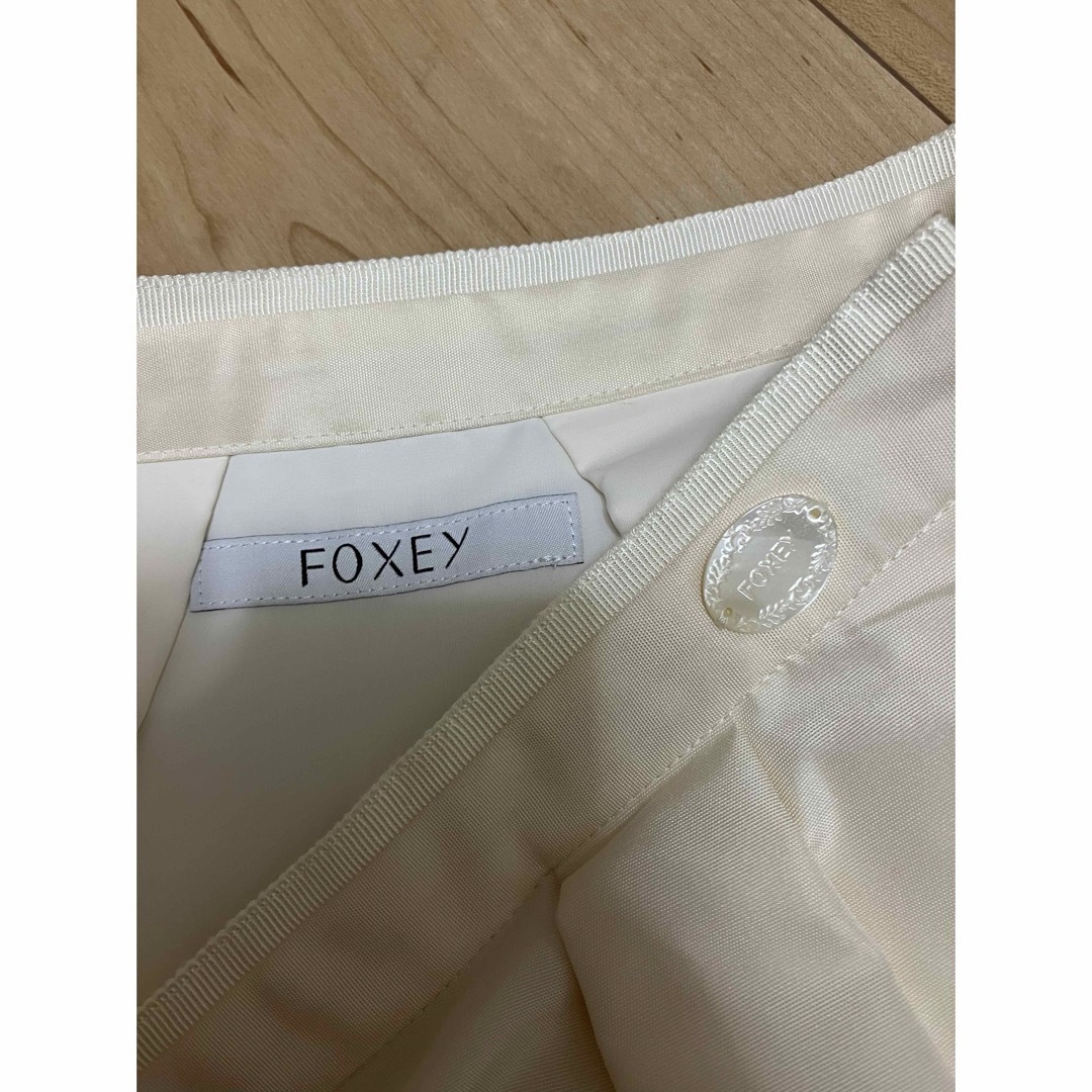 FOXEY(フォクシー)の新品　FOXEY スカート　フォクシー レディースのスカート(ひざ丈スカート)の商品写真