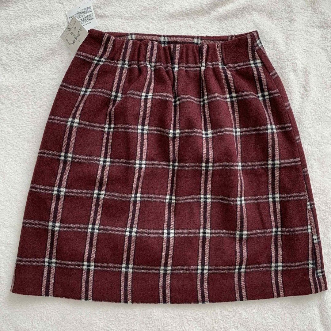 しまむら(シマムラ)の赤 チェック 台形スカート ミニスカート フェミニン レディースのスカート(ミニスカート)の商品写真