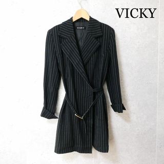 ビッキー(VICKY)の美品 ビッキー ストライプ アシンメトリー長袖 ロング チェスターコート(テーラードジャケット)