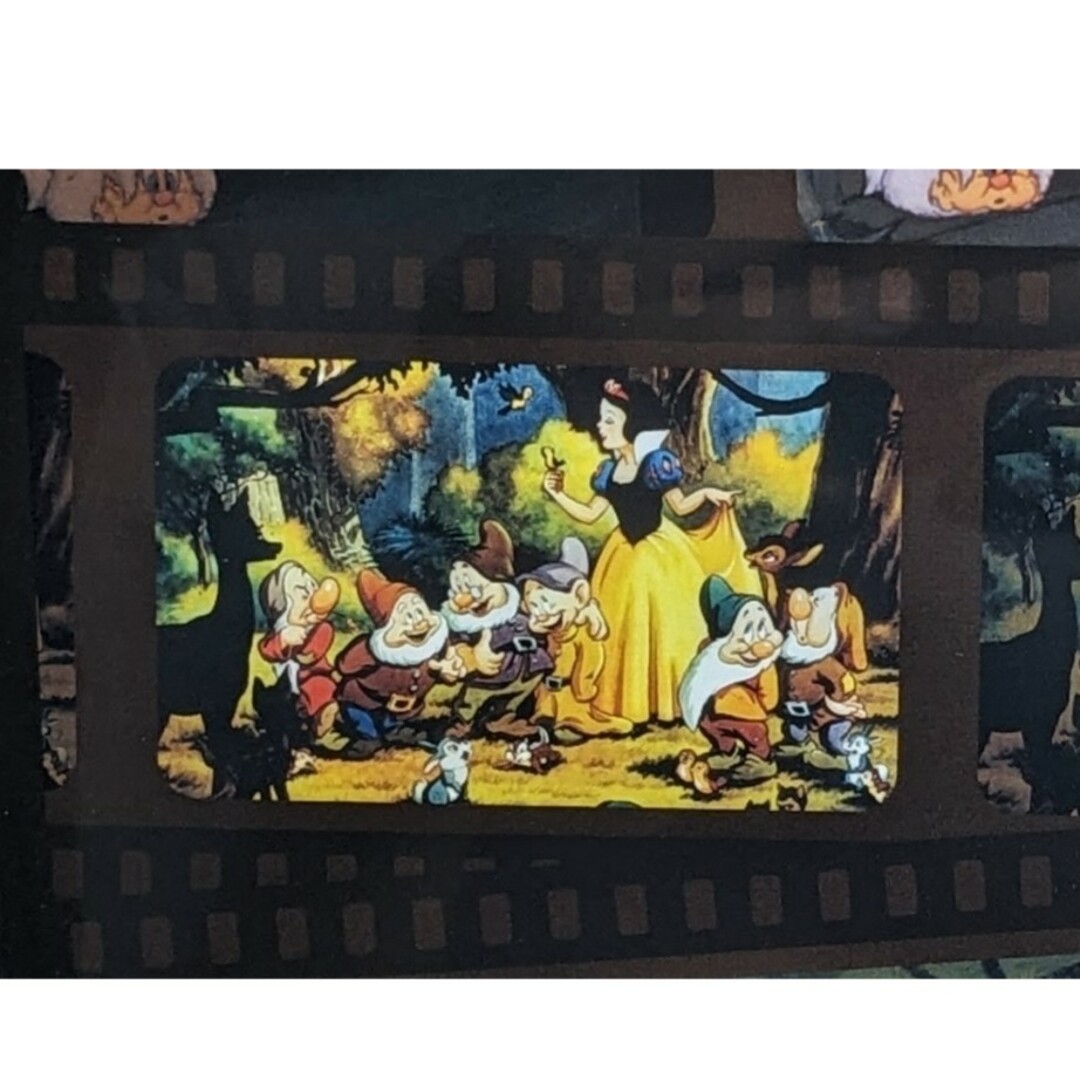 Disney(ディズニー)の☆凹凸の小傷あり☆ディズニーA４クリアファイル☆白雪姫、バンビ、ピノキオ等 エンタメ/ホビーのアニメグッズ(クリアファイル)の商品写真