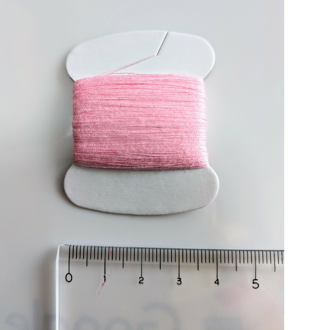 ピンク色手縫い糸　50✕50m ハンドメイドの素材/材料(生地/糸)の商品写真