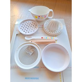 ミキハウス(mikihouse)の【新品未使用】離乳食　調理セット　MIKI HOUSE　ミキハウス(離乳食器セット)