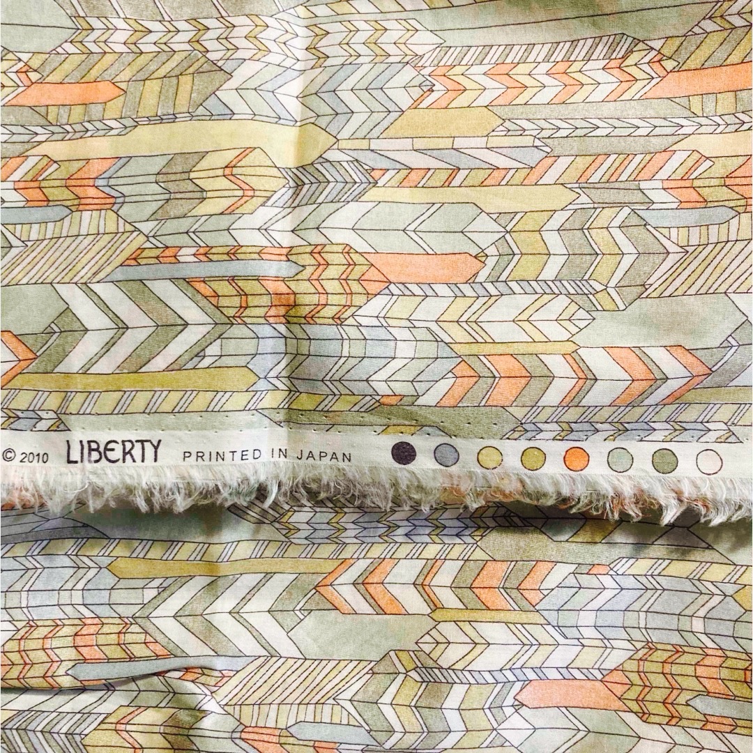 LIBERTY.(リバティ)のリバティ☆エビス☆ ハンドメイドの素材/材料(生地/糸)の商品写真