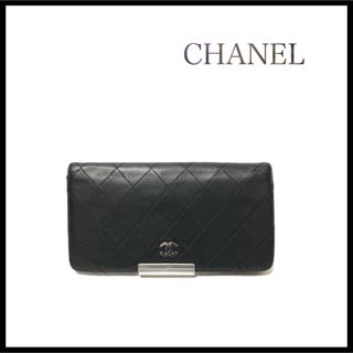 シャネル(CHANEL)の【美品】CHANEL シャネル　マトラッセ　二つ折り長財布　ラムスキン(財布)