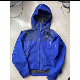 アークテリクス(ARC'TERYX)のarcteryx theta too blue (マウンテンパーカー)