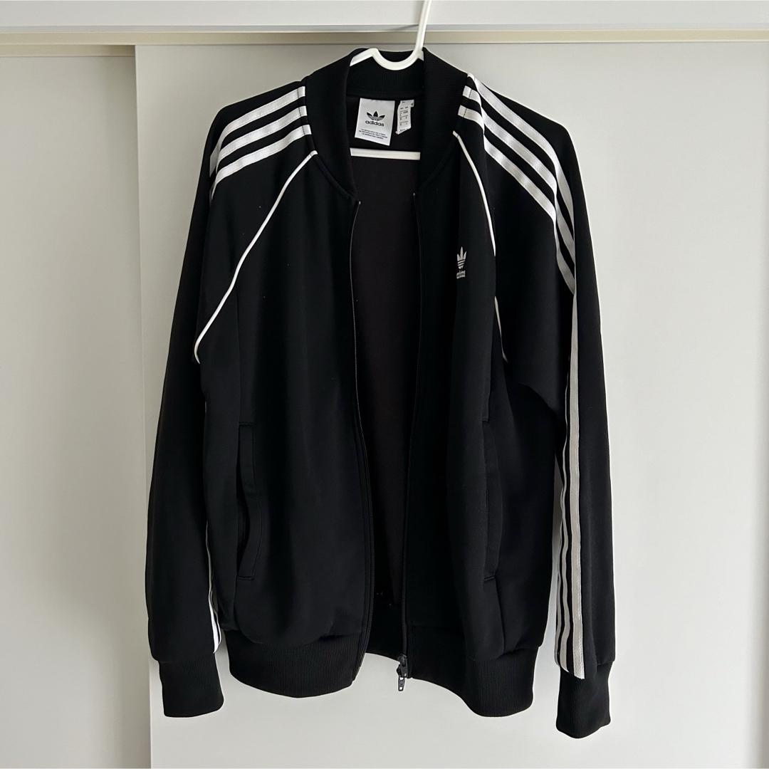 adidas(アディダス)のadidas トラックジャケット メンズのトップス(ジャージ)の商品写真