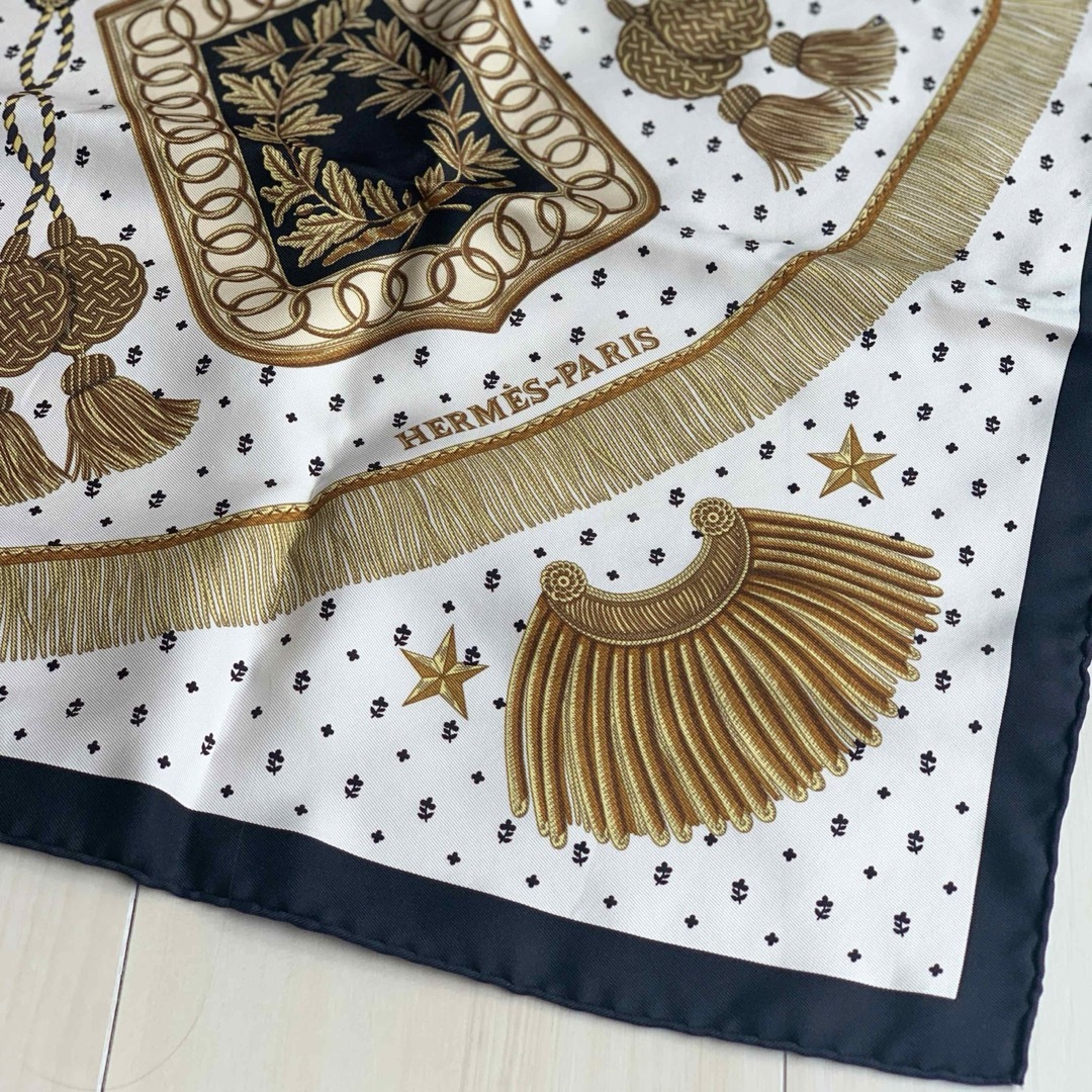 HERMES - 専用♡エルメス ガヴロッシュ カレ45 サーベルの飾袋 HERMES - 専用♡エルメス ガヴロッシュ カレ45 サーベルの飾袋