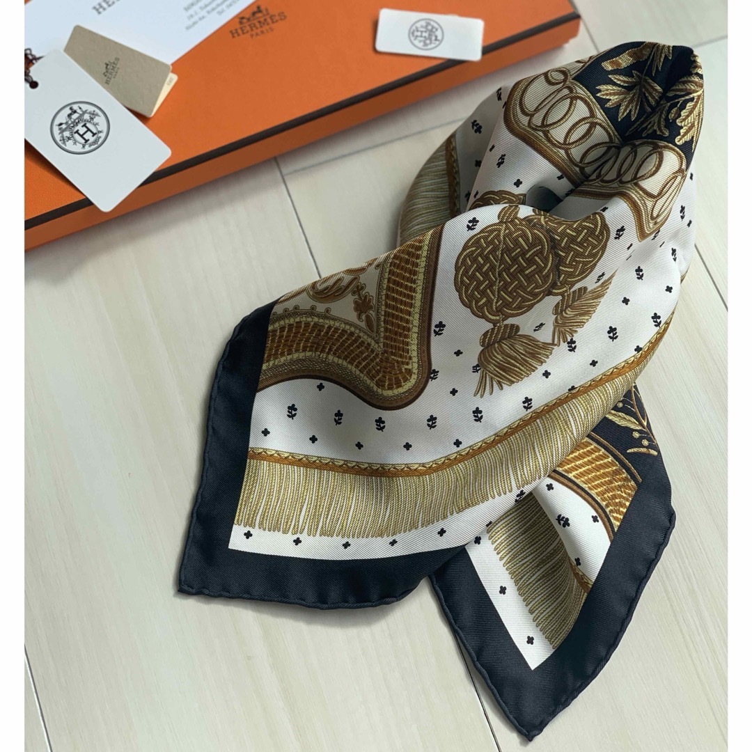 HERMES - 専用♡エルメス ガヴロッシュ カレ45 サーベルの飾袋 HERMES - 専用♡エルメス ガヴロッシュ カレ45 サーベルの飾袋