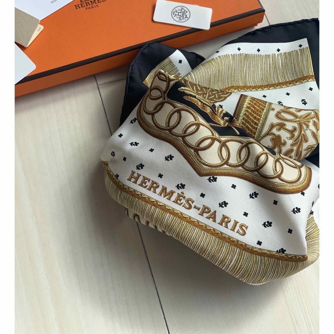 HERMES - 専用♡エルメス ガヴロッシュ カレ45 サーベルの飾袋 HERMES - 専用♡エルメス ガヴロッシュ カレ45 サーベルの飾袋