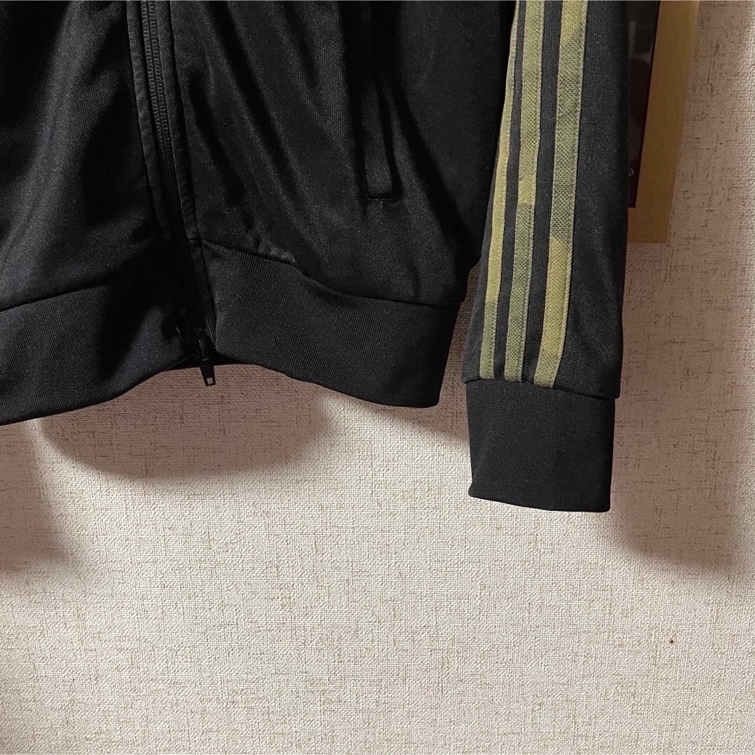 adidas(アディダス)の【レア】adidas カモフラ柄トラックジャケット&パンツセット Sサイズ メンズのトップス(ジャージ)の商品写真