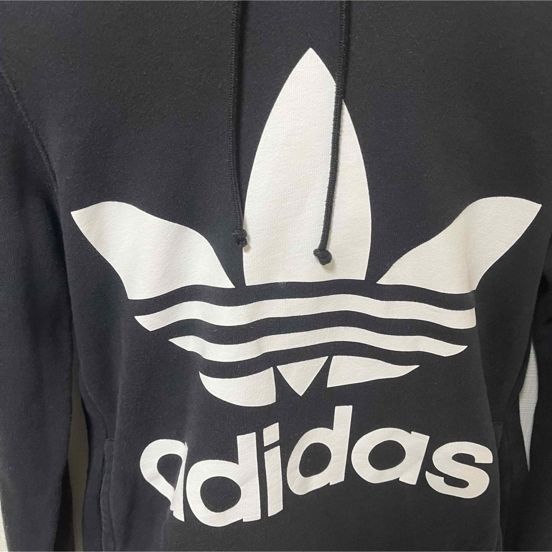 adidas(アディダス)の【adidas】　 アディダス　黒　パーカー　XSサイズ レディースのトップス(パーカー)の商品写真